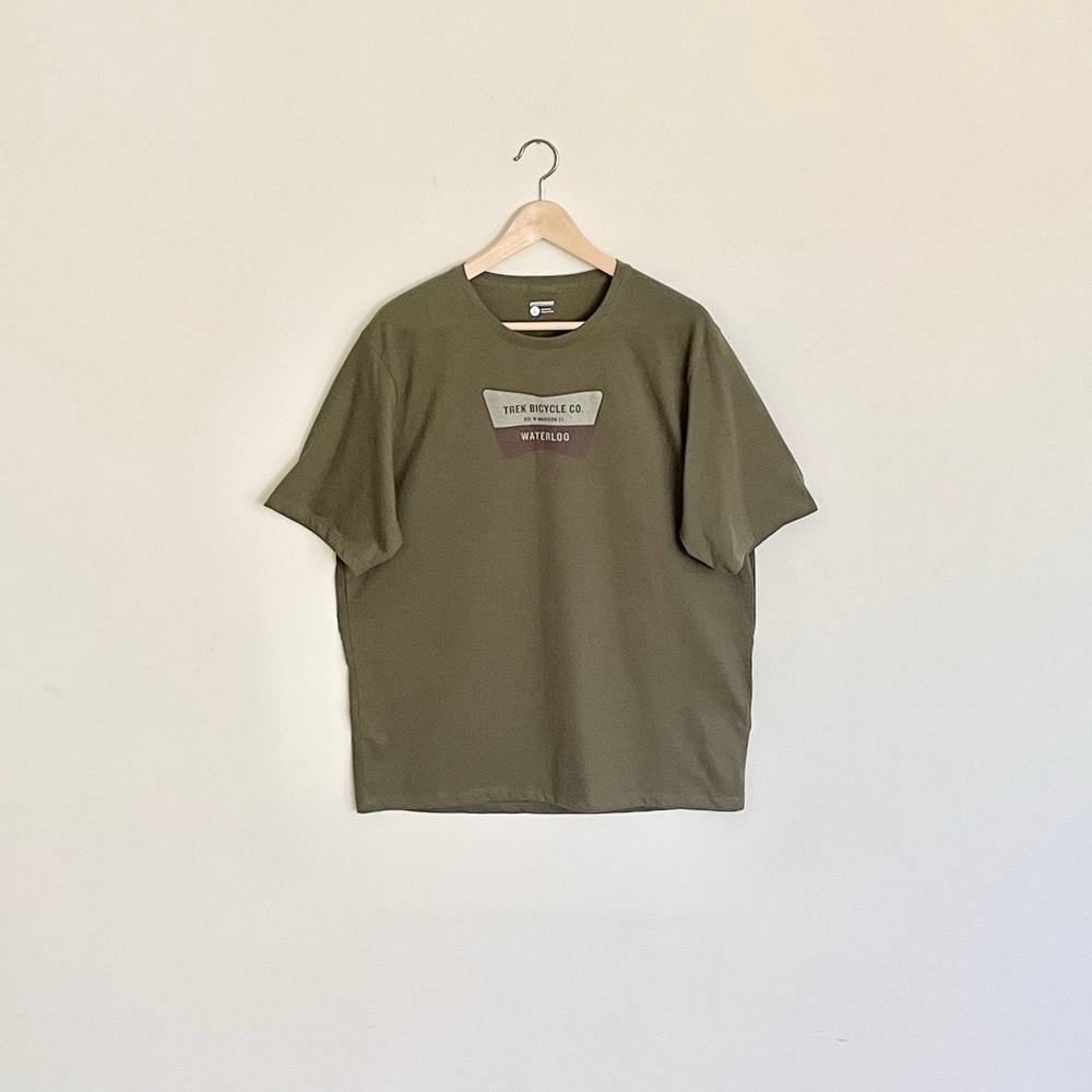 NEW Bontrager Evoke Mountain Tech Dark Moss T Shirt Men’s size Large